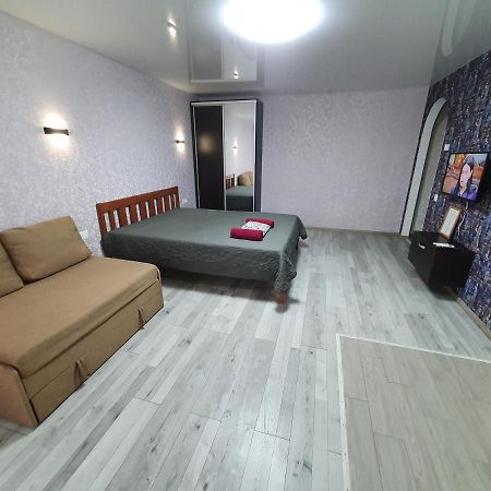 Apartment On Tarkovskogo 2 Кропивницкий Экстерьер фото