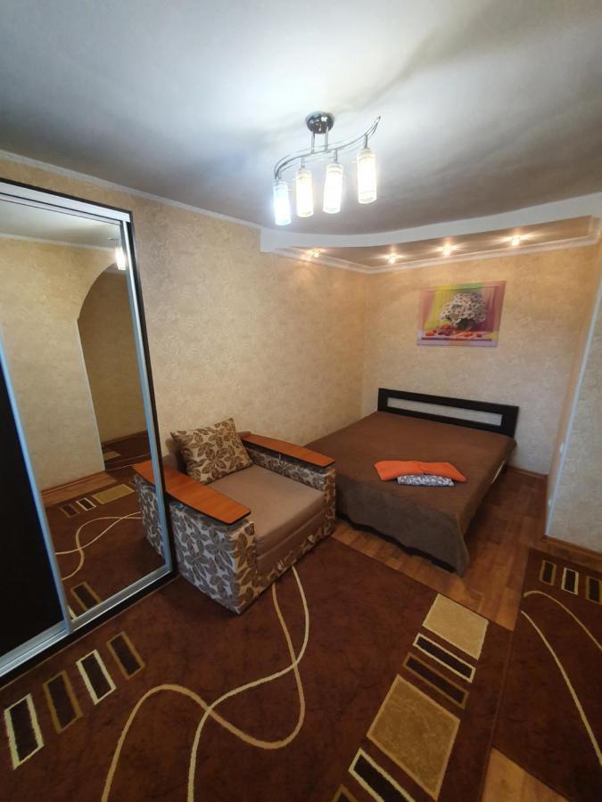 Apartment On Tarkovskogo 2 Кропивницкий Экстерьер фото